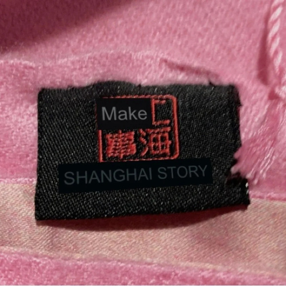 MAKO 100% Silk Lines Floral Butterfly Scarf with Fringe - Picture 9 of 11